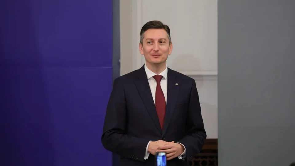 Иван Василев: Ръководството на „Информационно обслужване” ще бъде сменено