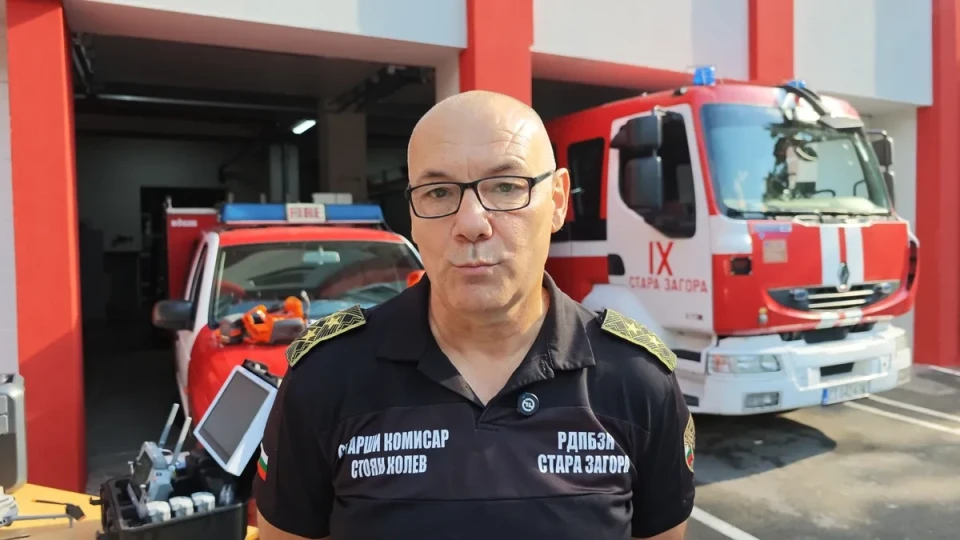 Пожарникари съветват: Дръжте пожарогасителя в купето на колата, а не в багажника