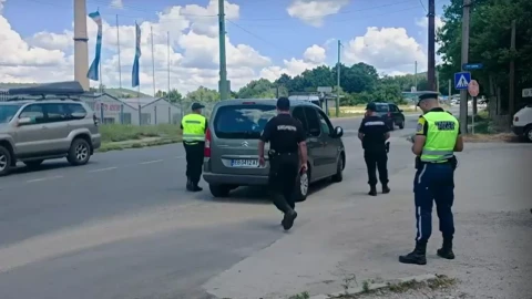 Спецоперация на МВР в Габрово, на място има жандармерия и КПП-та