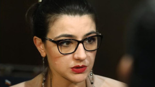 Лена Бориславова отваря собствена кантора