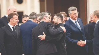 Джорджа Мелони срещу Еманюел Макрон за Украйна