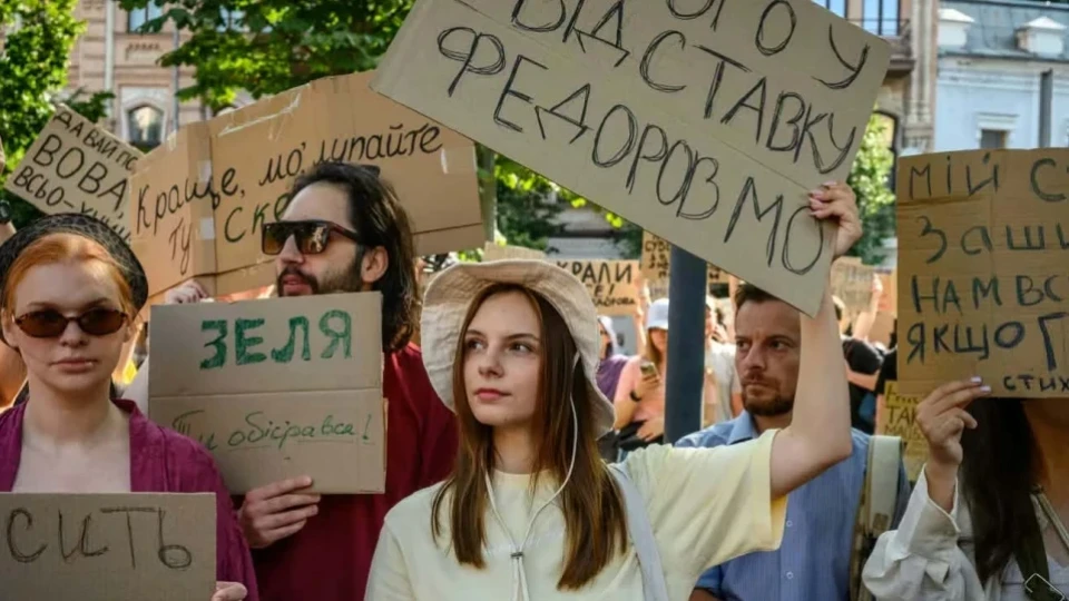 Украйна настръхва срещу Зеленски