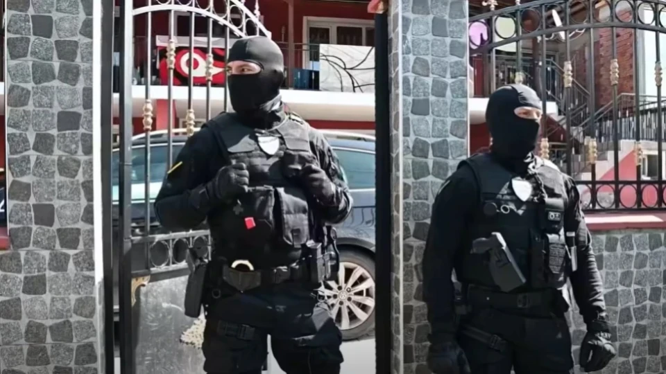 Хванаха сестрата на Гугутката от "Факултета" с десетки дози фентанил