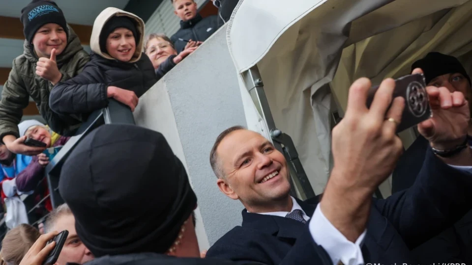 Полският президент наложи вето върху законопроект за признаване на гей браковете