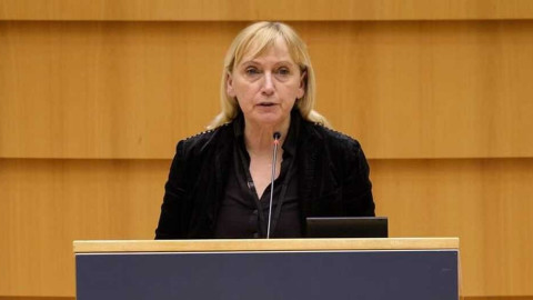 Елена Йончева сигнализира Европол и Интерпол за политическа злоупотреба с лични данни и полицейско сътрудничество