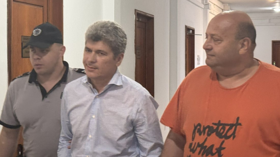 Чадърът над Южното Черноморие: Как Окръжна прокуратура – Бургас се превърна в гробище за корупционни дела