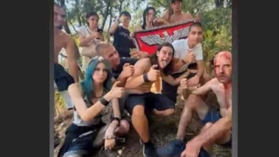 ТОВА СА "ДЕЦАТА", КОИТО УБИХА ЧОВЕК ПО ОСОБЕНО ЖЕСТОК НАЧИН!  СНИМАЛИ СА СЕ С ЖЕРТВАТА СИ!