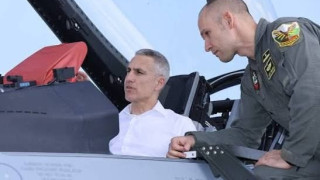 Дезертьор от казармата раздава акъл за ракети!