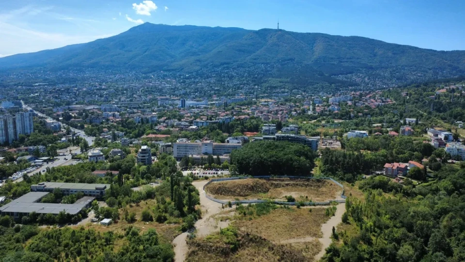 Държавата прави нов опит да ускори Националната детска болница