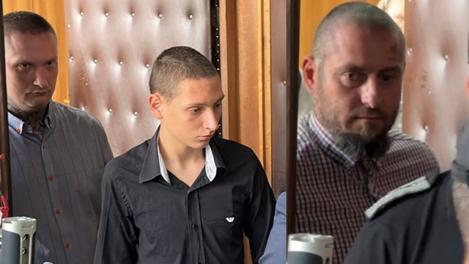 Шокиращи данни за „Кръв и чест“: Новите членове тествани с насилие