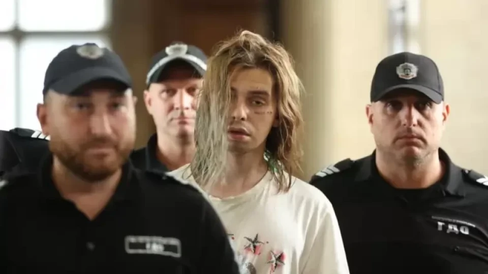 Съдът остави в ареста украинеца, обвинен в убийството на млада японка в София. Открити са 6 ножа