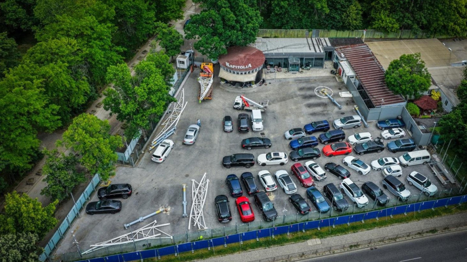 Столичната община запечата автокъща "Капитолия" и запорира имуществото ѝ