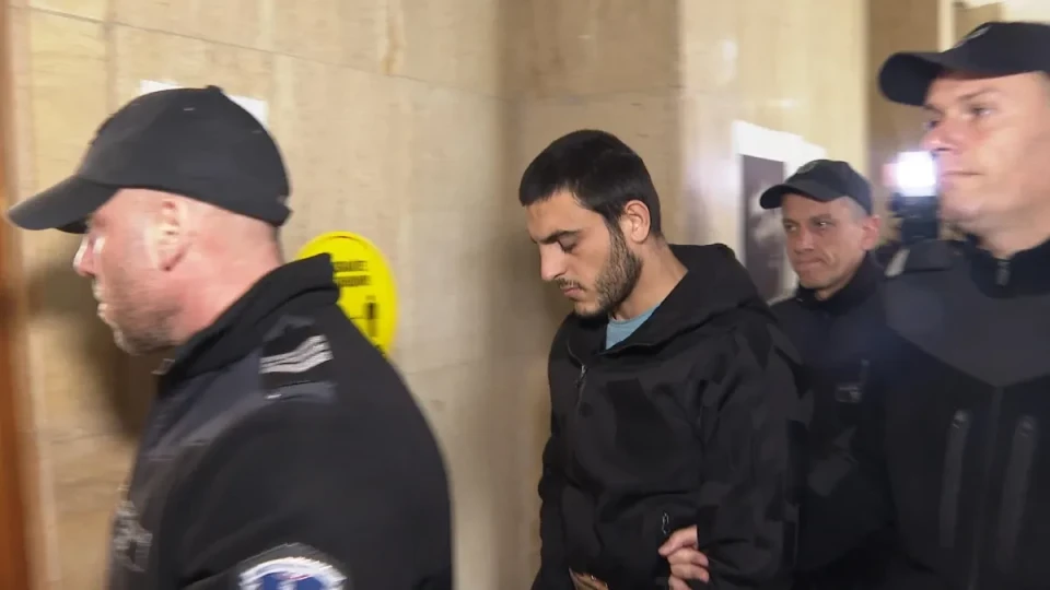 Апелативният съд осъди на доживотен затвор сириеца Омар Аднан, прегазил двама полицаи в Бургас