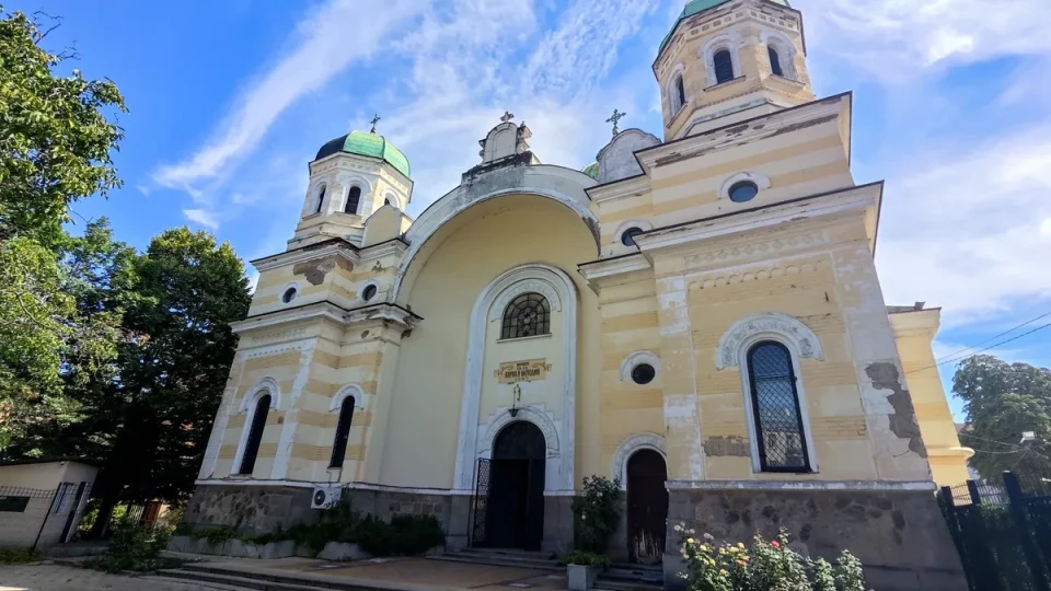 Първият храм, построен след Освобождението в София - непознатата история на църквата до Женския пазар