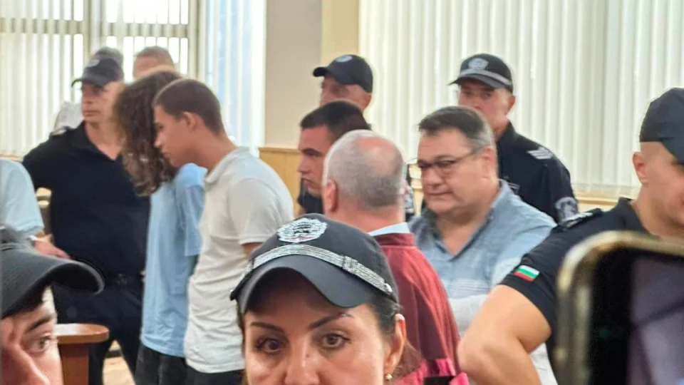 И последният задържан за убийството на Младежкия хълм остава в ареста