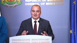 Министър Абровски: Българските потребители да са спокойни - опасна храна не достига до тях