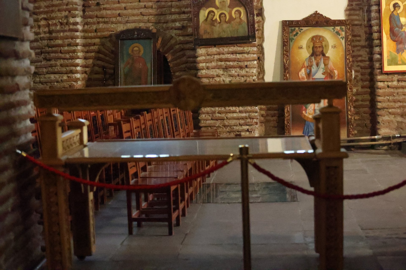 Цар Самуил ще почива в саркофаг от бял мрамор от Прилеп (снимки)