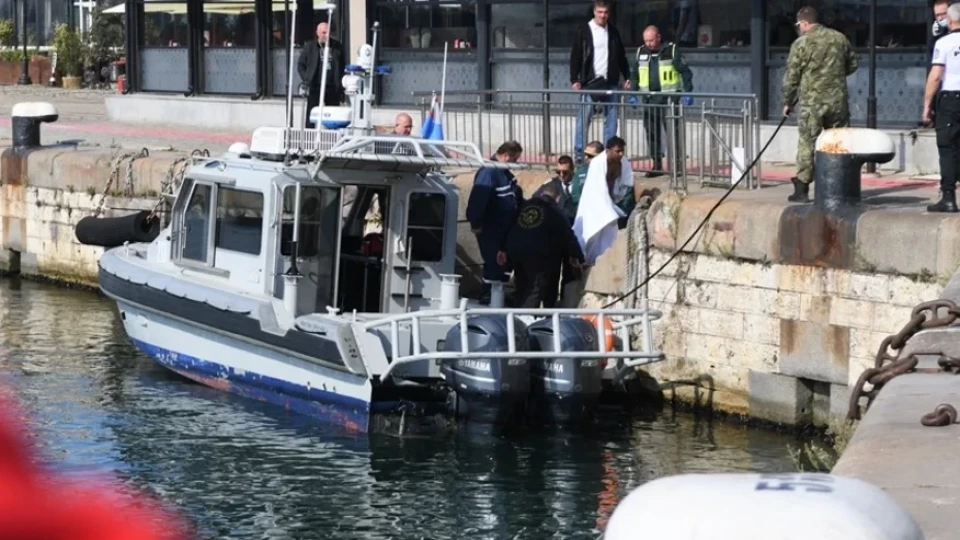 "Морска администрация": Няма открити моряци от потъналия кораб в Черно море, операцията по търсене е прекратена и няма да се поднови