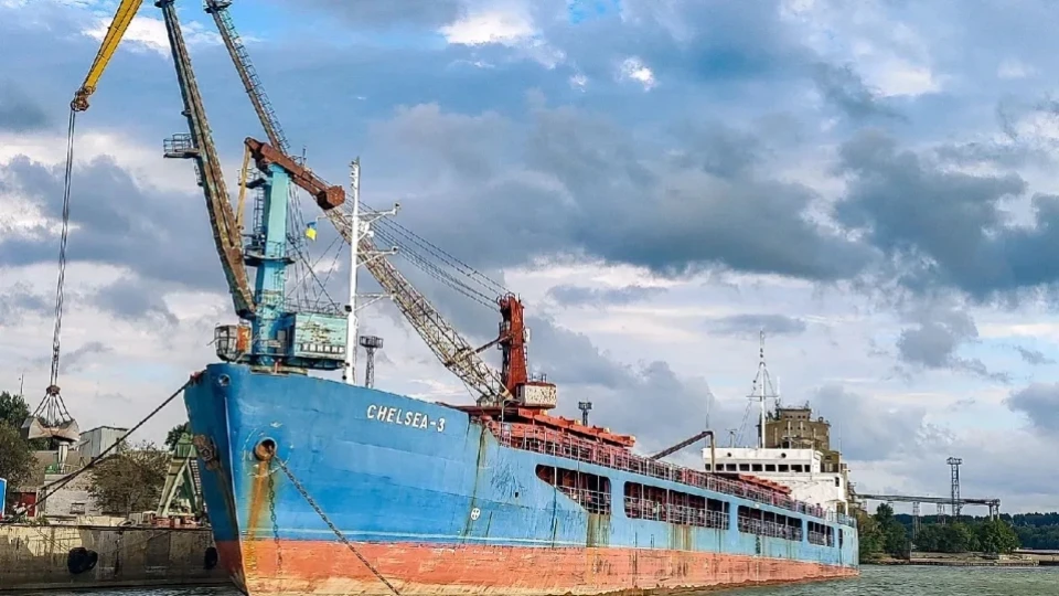Спасените от атакувания в Черно море кораб "Челси 3" са украинци и азербайджанци
