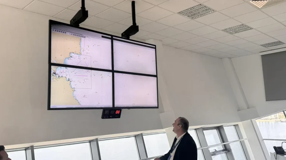 „Челси 3“ акостира в Бургас след сложна спасителна операция, започва разследване за атаката