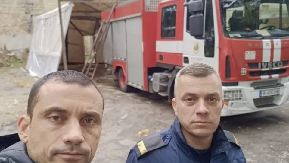 Спасяват животи, но нямат гараж! Пожарна във Варна посреща зимата под брезент