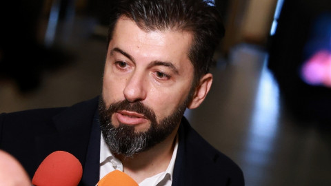 Кирил Петков ще съди президента Илияна Йотова